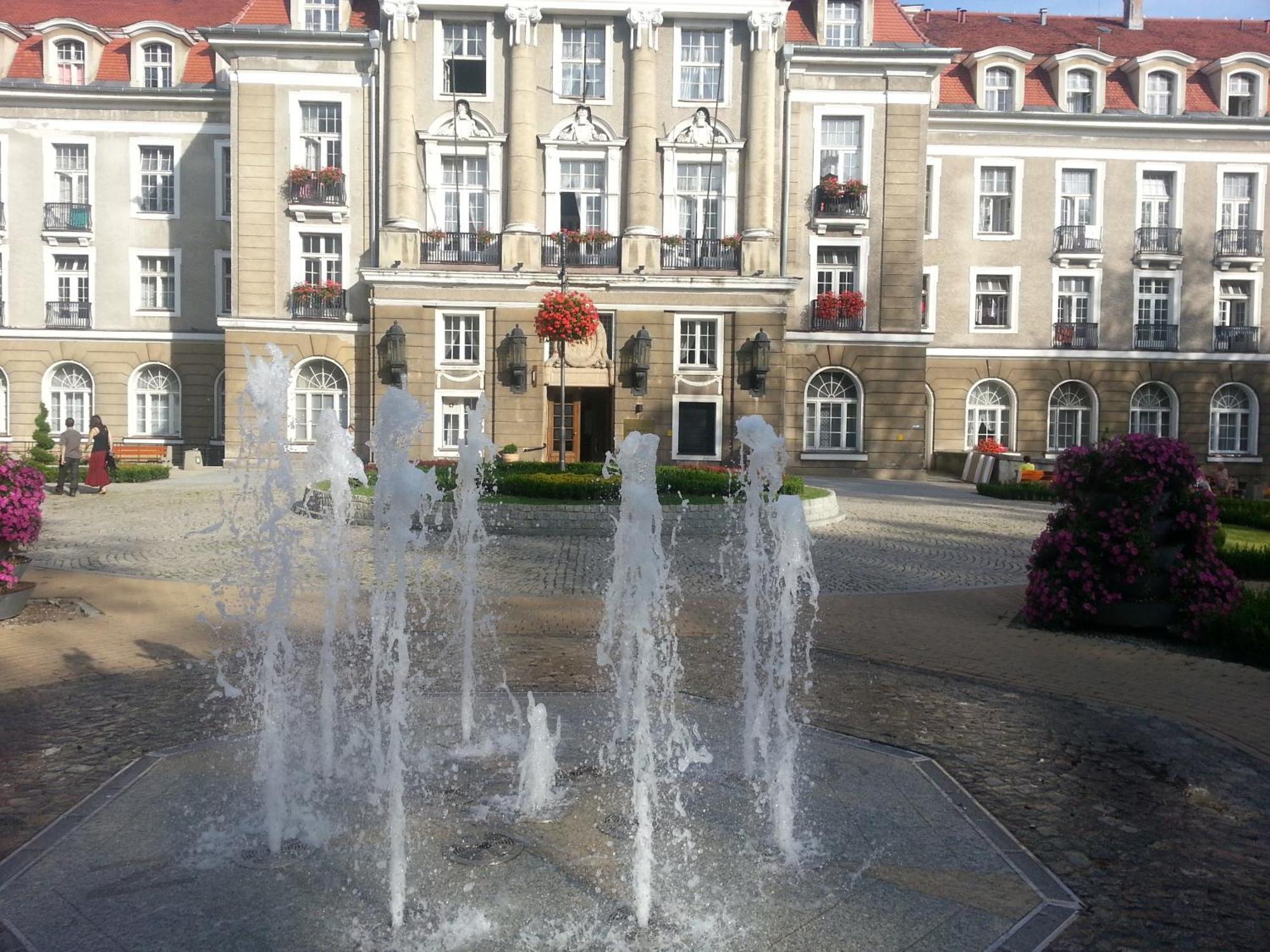 Wanda Apartment Szczawno-Zdroj Luaran gambar